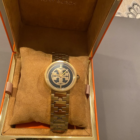 COPY - Tory Burch watch main image 5